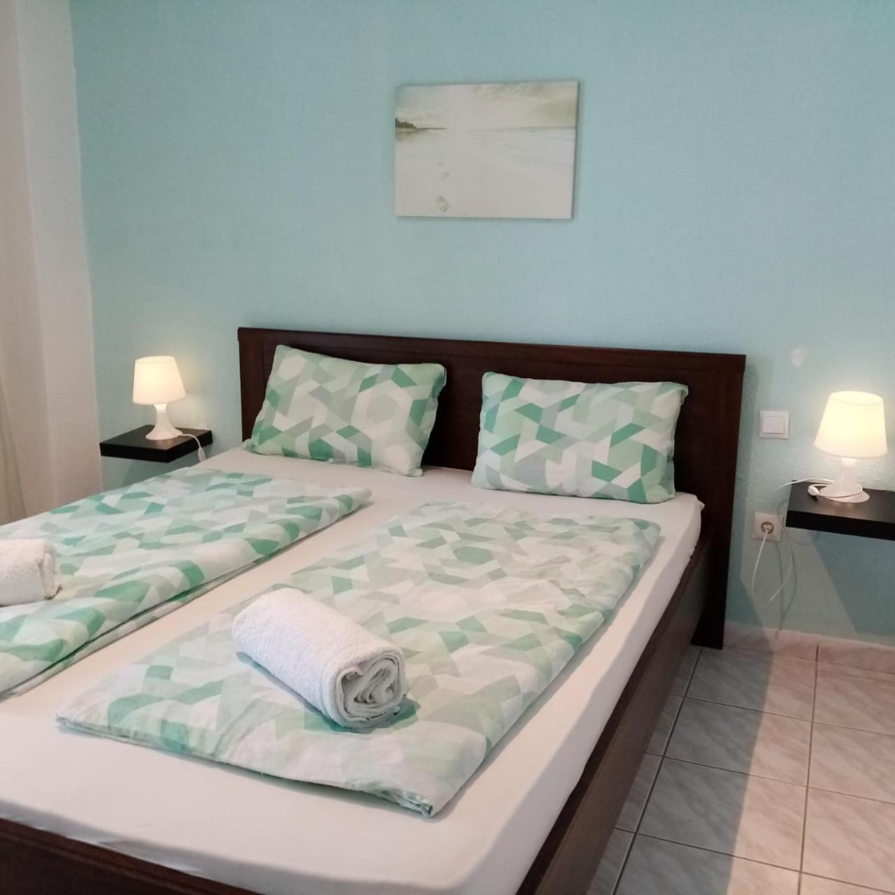 Apartment By The Beach With Amazing Sea View Peraia  Bagian luar foto