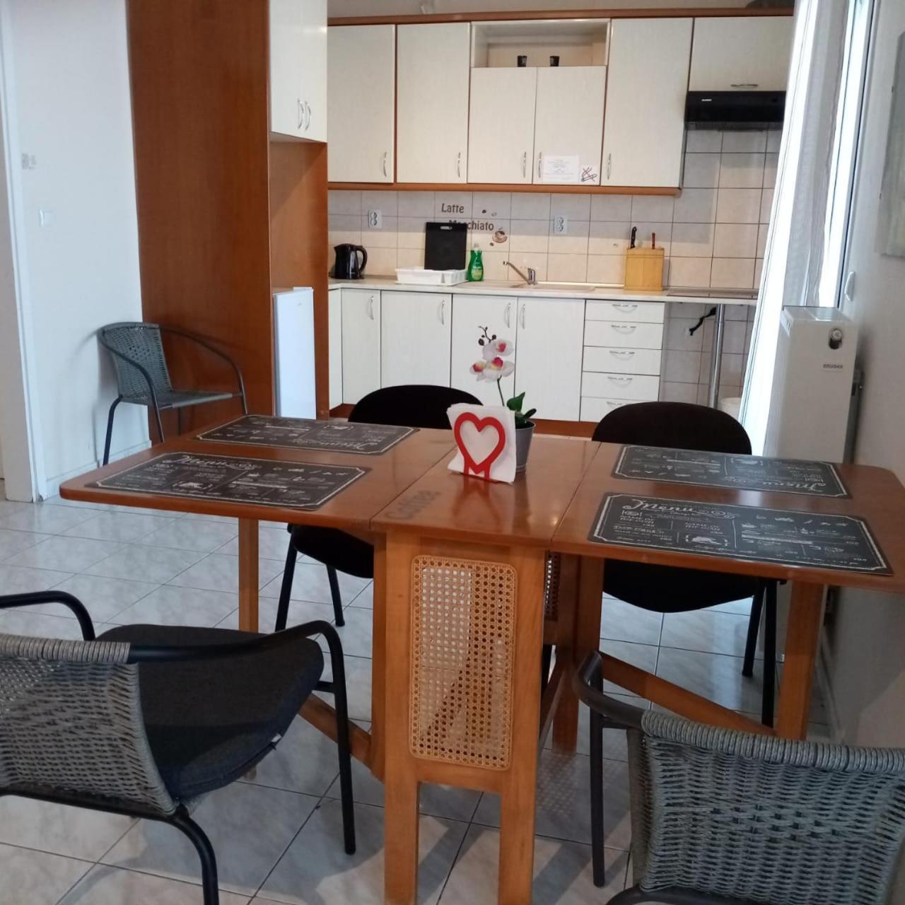 Apartment By The Beach With Amazing Sea View Peraia  Bagian luar foto